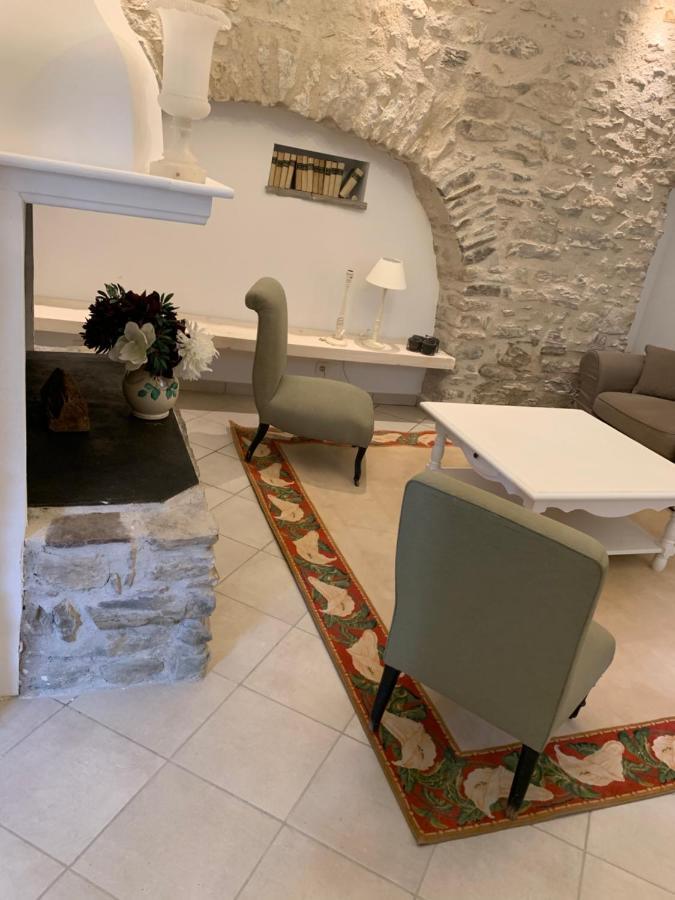 La Maison De Leontine La Liviniere Exteriör bild