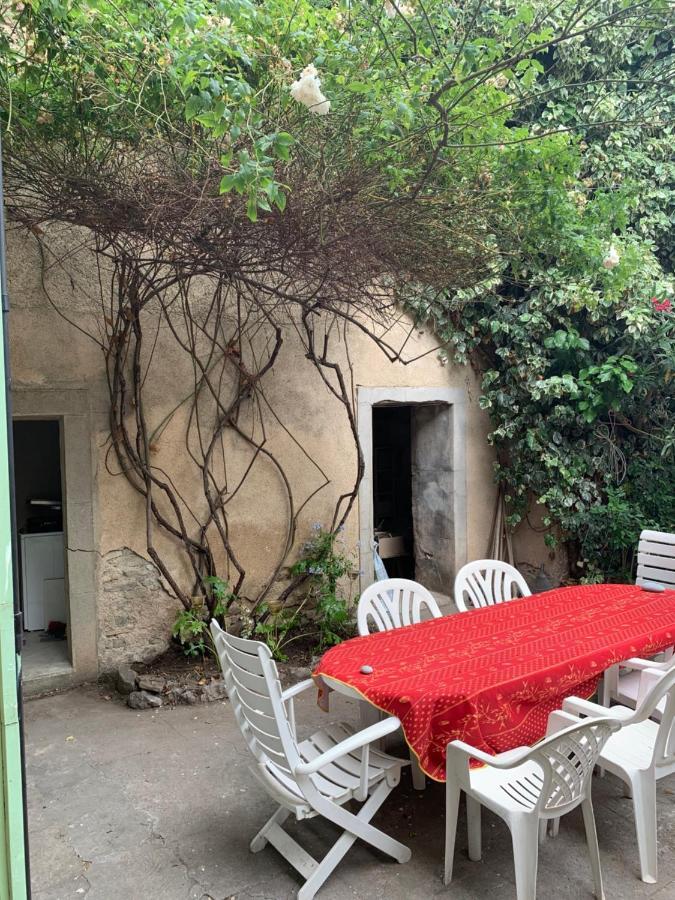 La Maison De Leontine La Liviniere Exteriör bild